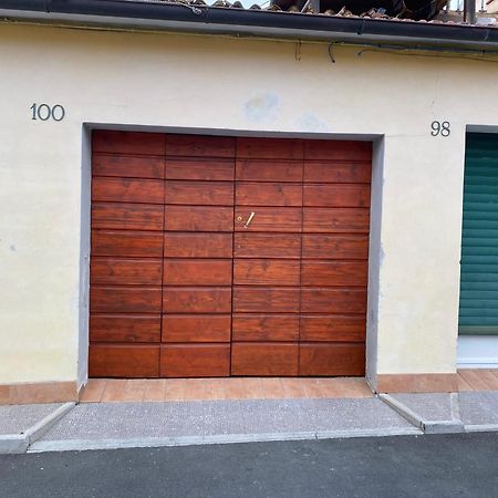 8+8 Appartamento Con Garage Ливорно Экстерьер фото